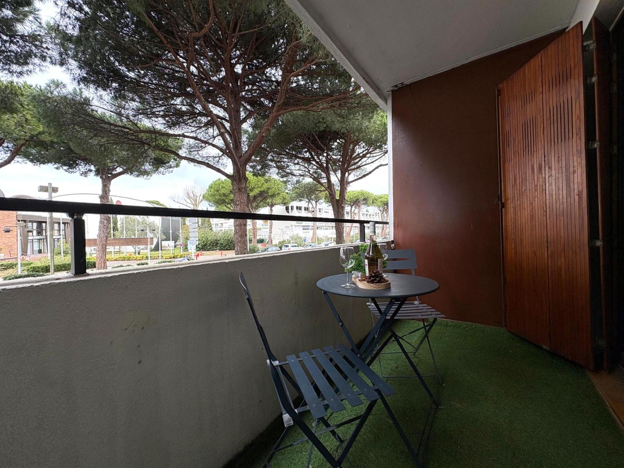 L'Amazone Studio Plein Centre Plages A 2Min Clim Wifi Sur Le Port - Top Prosconciergerie- La Grande Motte Luaran gambar